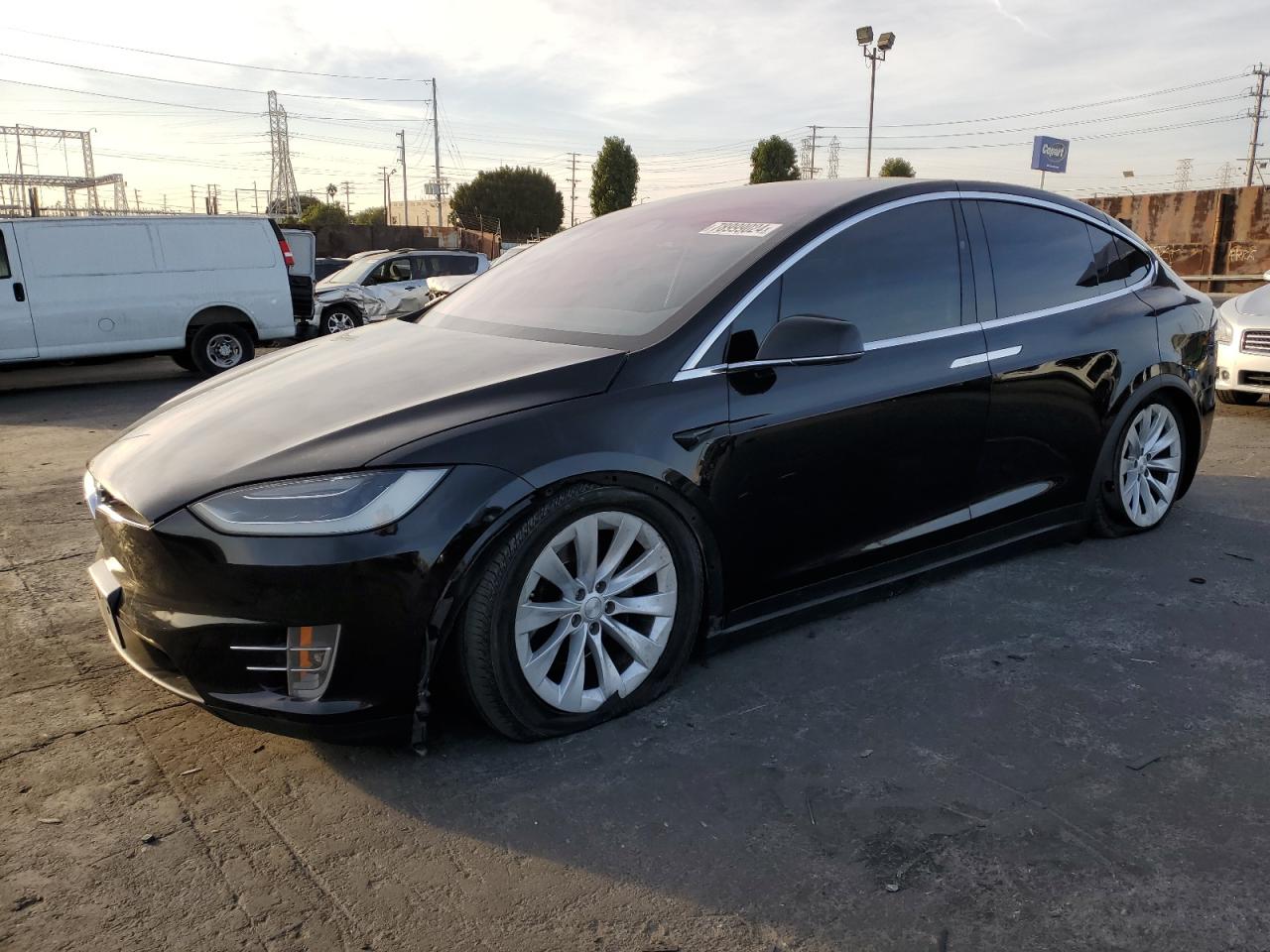 VIN 5YJXCAE24JF103883 2018 TESLA MODEL X no.1