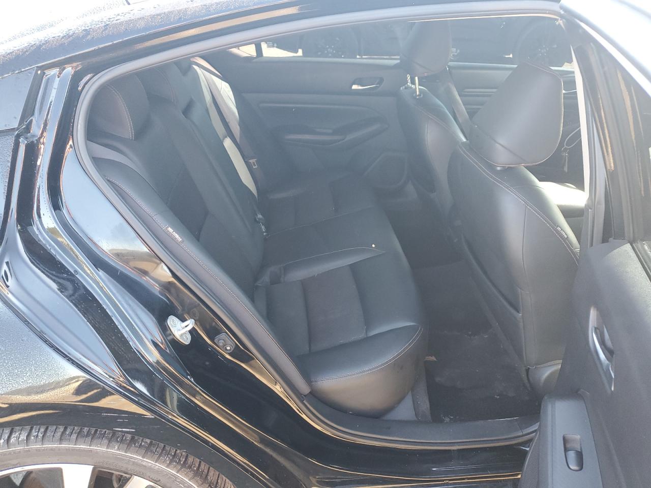 2020 Nissan Altima - Image 10