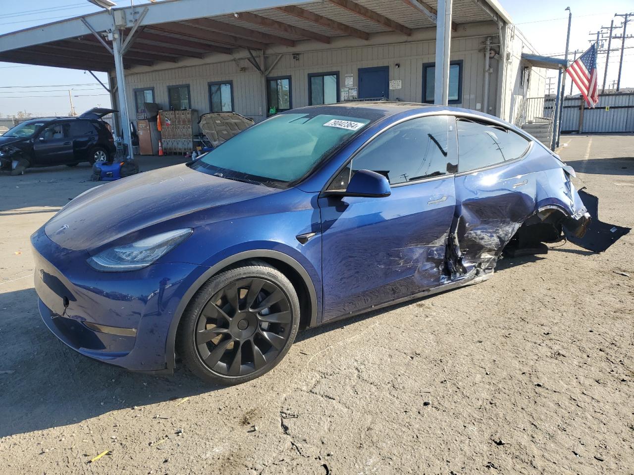 VIN 5YJYGDEE1MF070656 2021 TESLA MODEL Y no.1