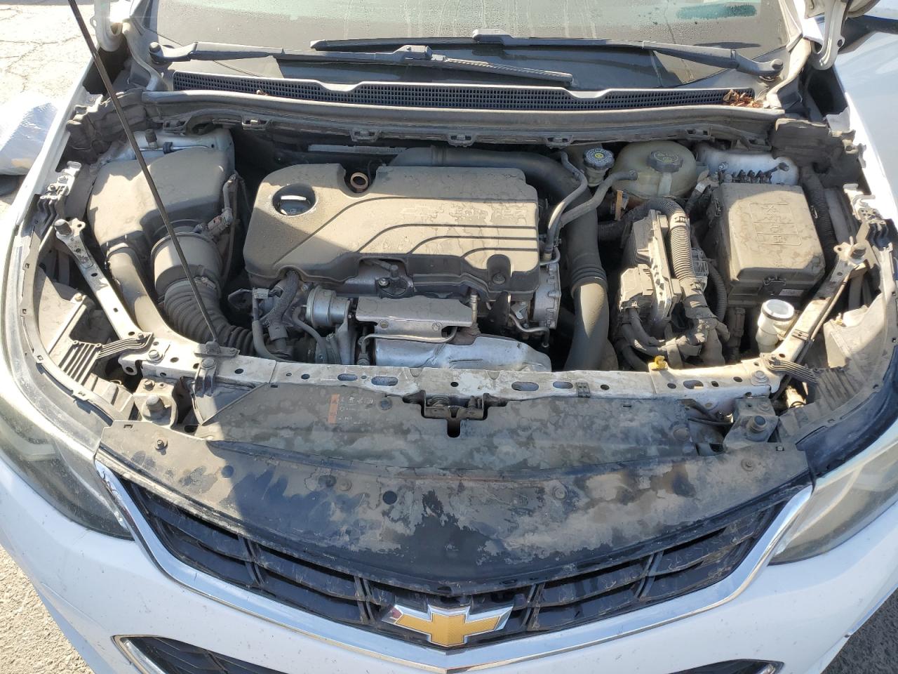 2017 Chevrolet Cruze - Image 11