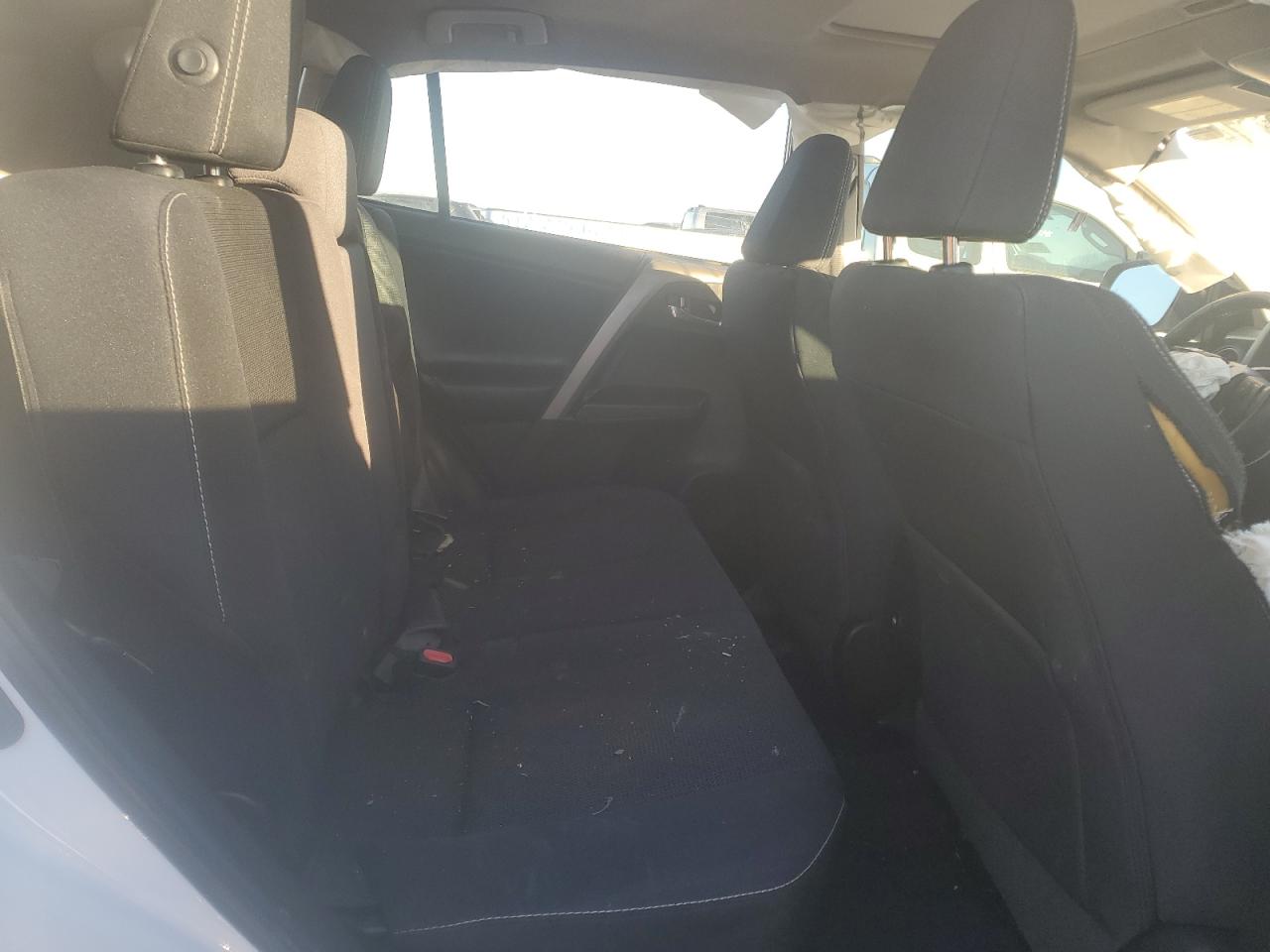 2018 Toyota RAV 4 - Image 11