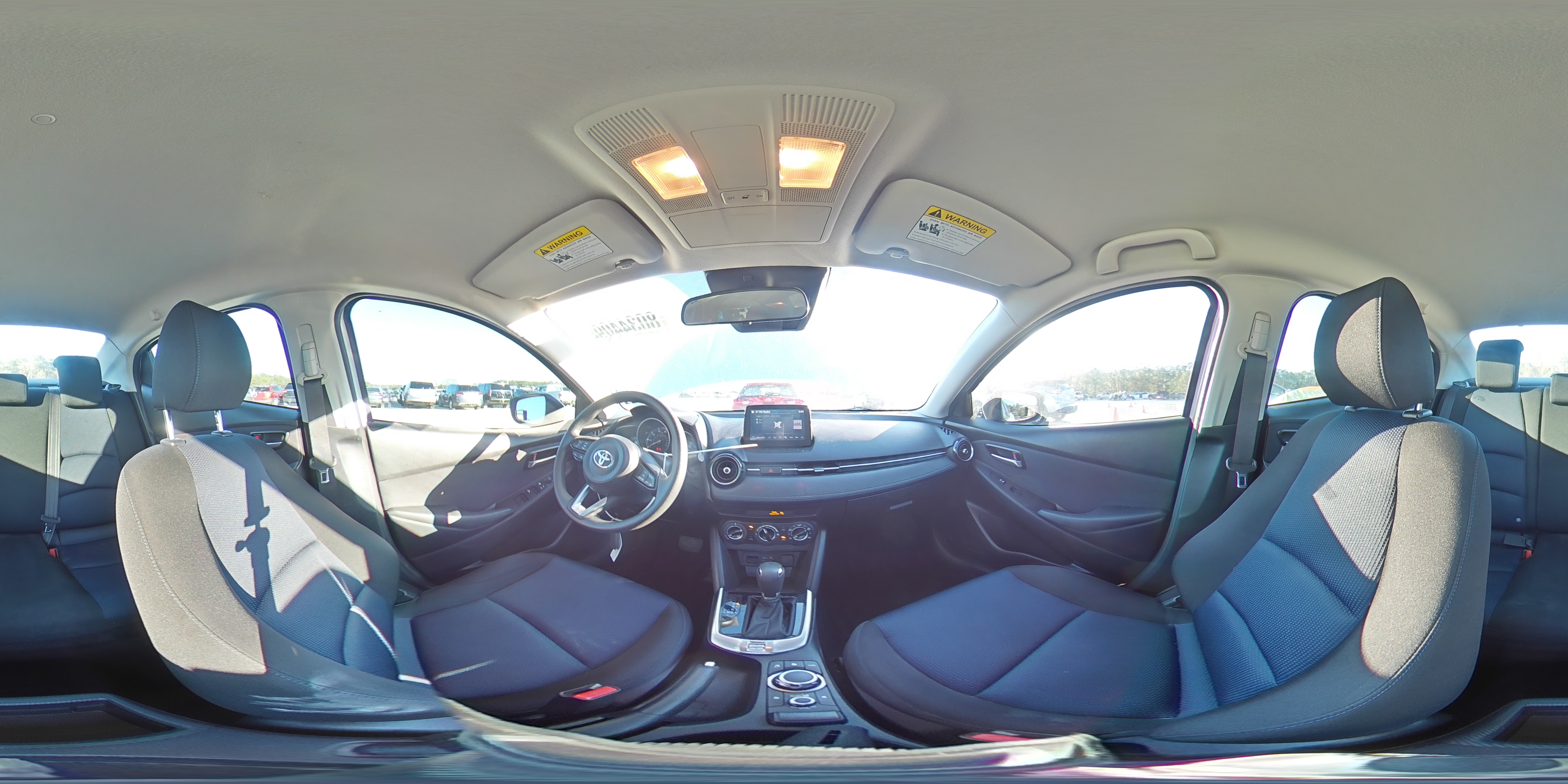2020 Toyota Yaris - Image 13