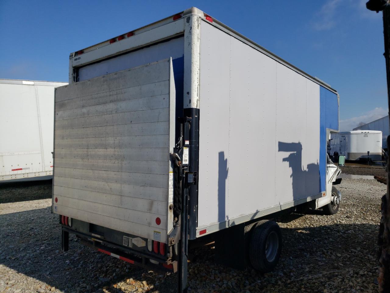 2006 Chevrolet Express - Image 3