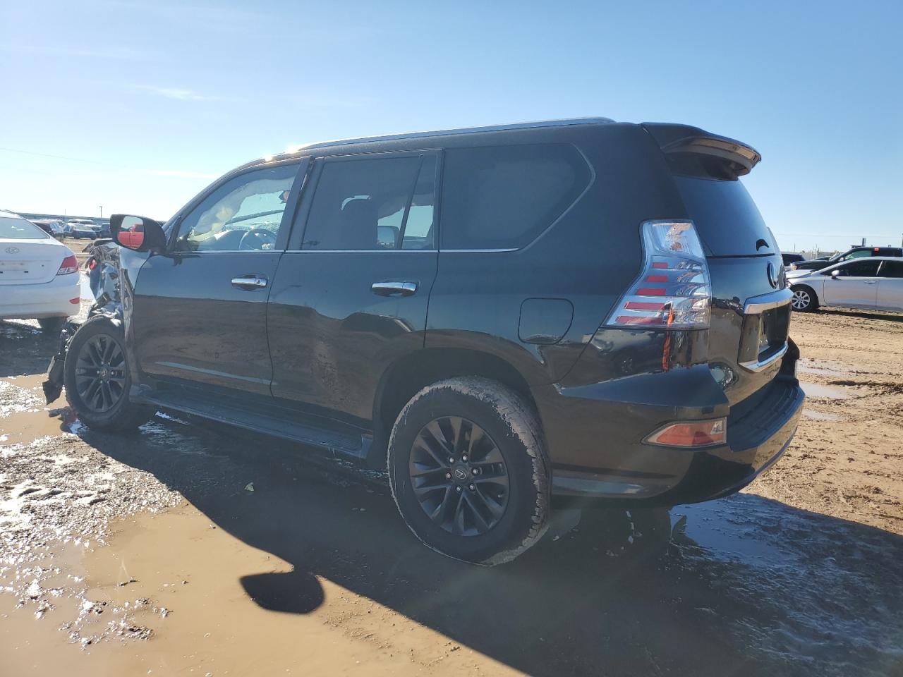 2022 Lexus GX - Image 2