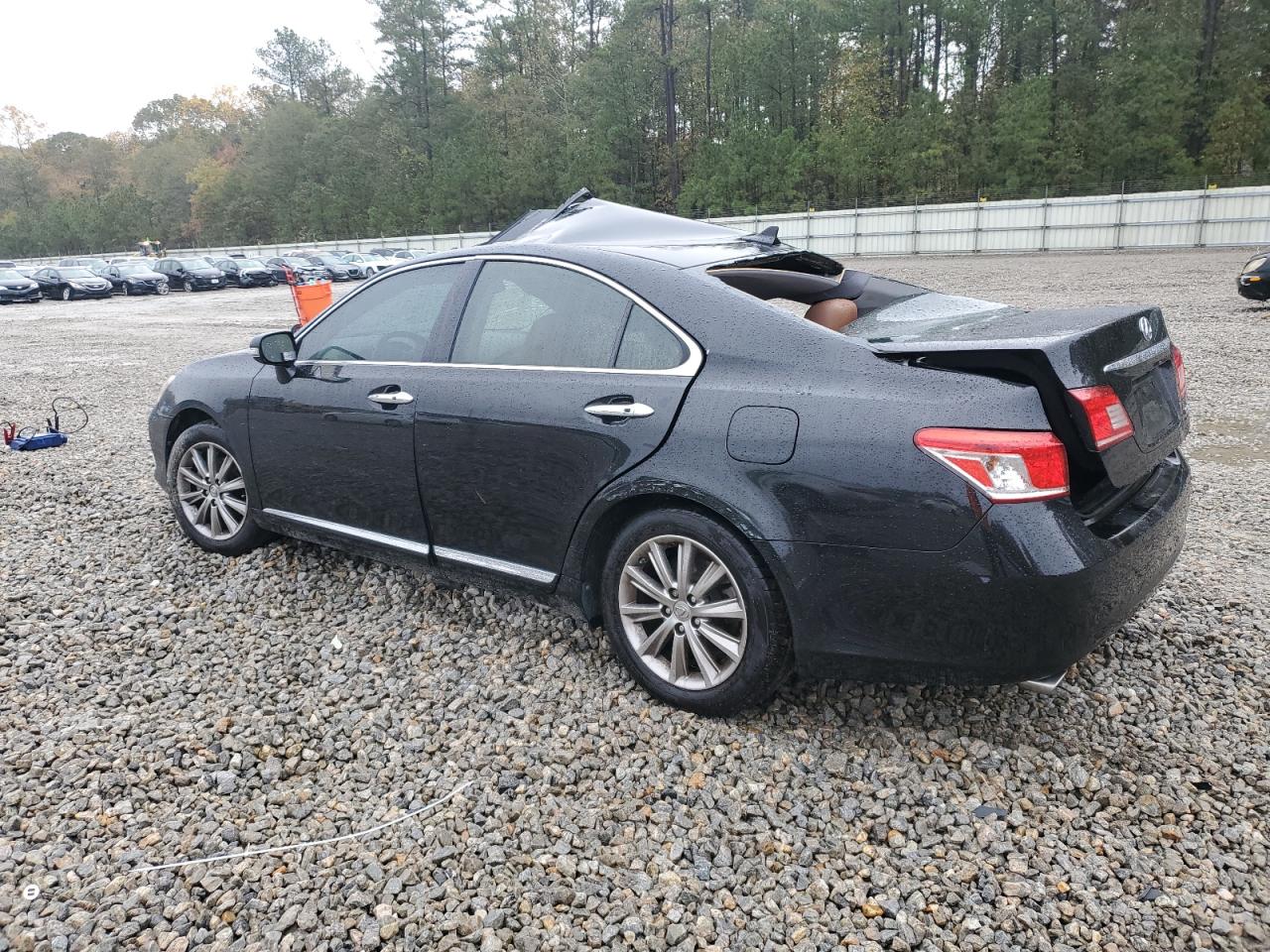 2012 Lexus ES - Image 2