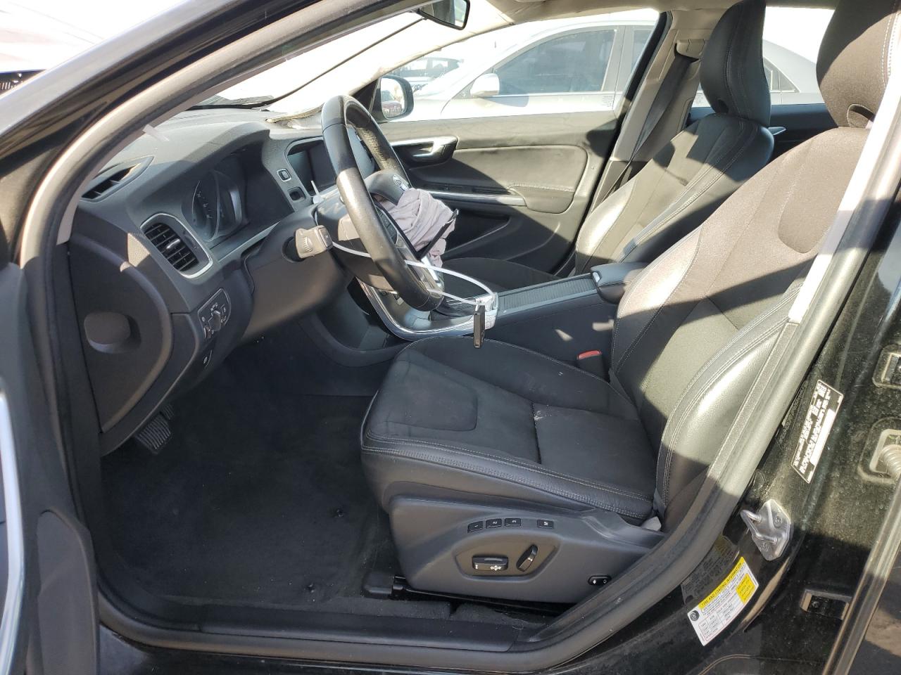 2016 Volvo S60 VIN: YV126MFJ0G2403418 Lot: 81781084