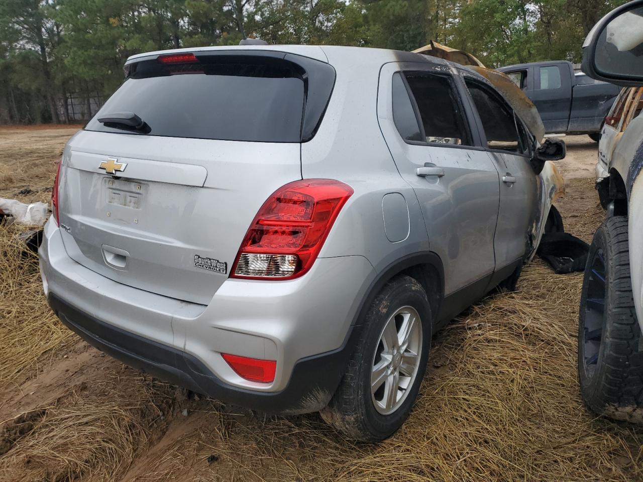 2020 Chevrolet Trax - Image 3