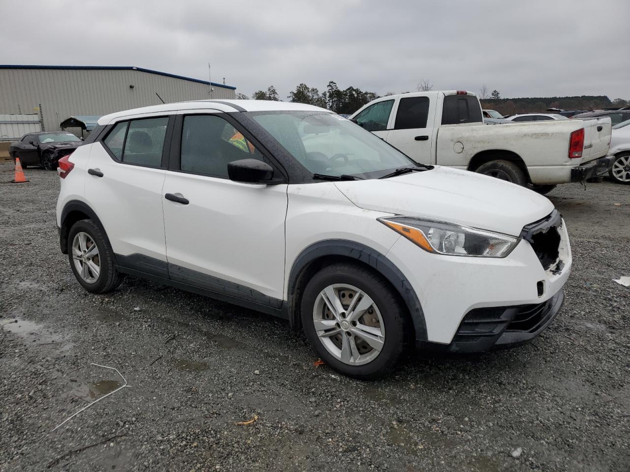 2020 Nissan Kicks - Image 4