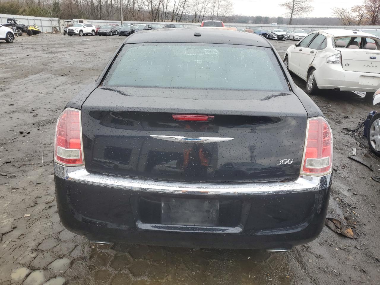 2012 Chrysler 300 - Image 6