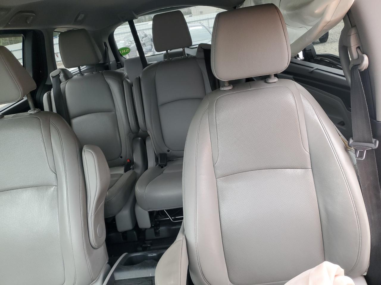 2018 Honda Odyssey - Image 10