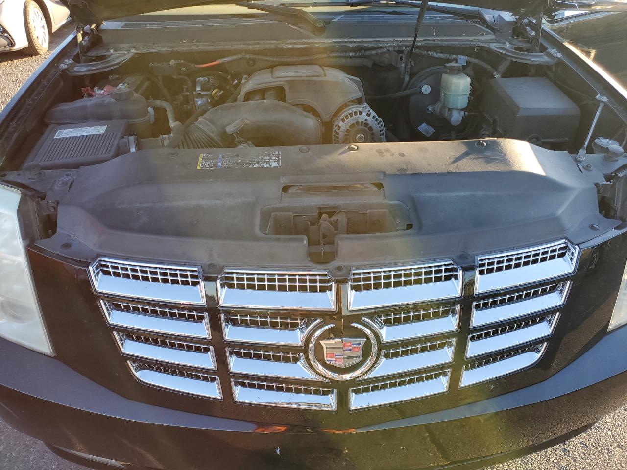 2007 Cadillac Escalade - Image 12