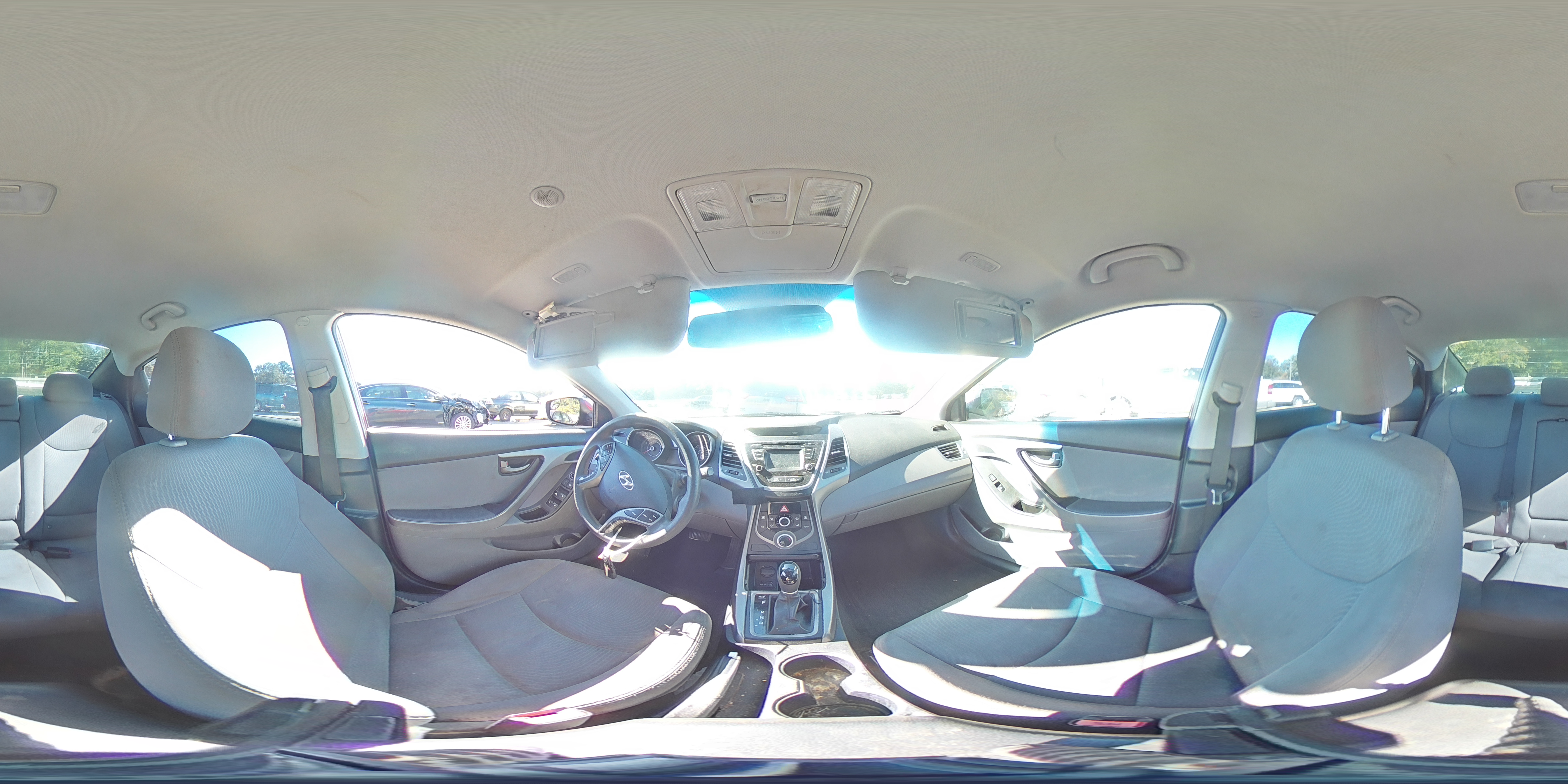 2015 Hyundai Elantra - Image 14