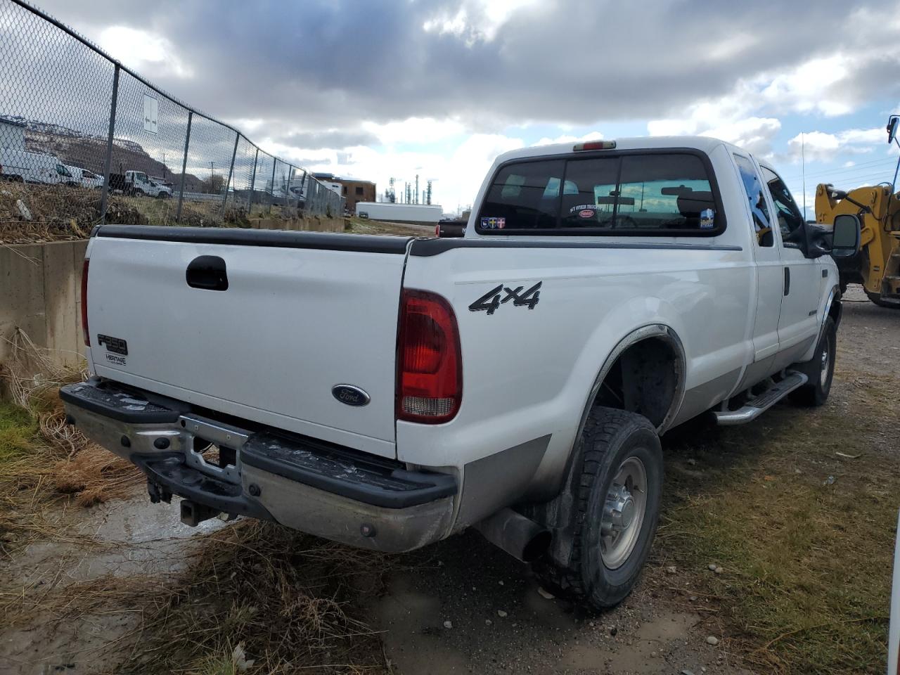 2002 Ford F350 - Image 3