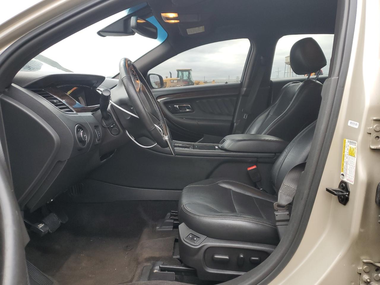 2018 Ford Taurus - Image 7