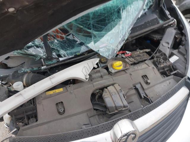 2019 VAUXHALL VIVARO 270