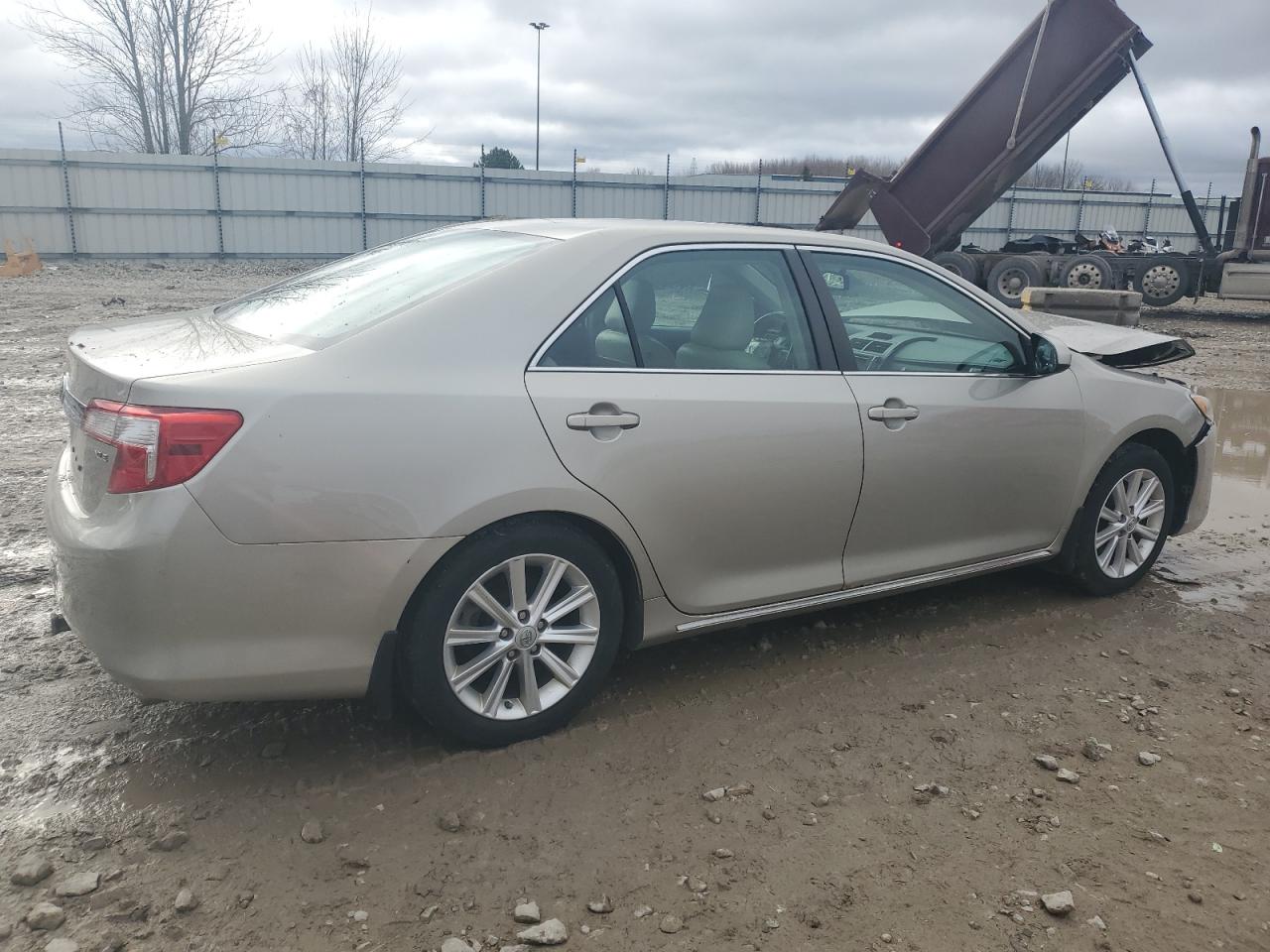 2014 Toyota Camry - Image 3