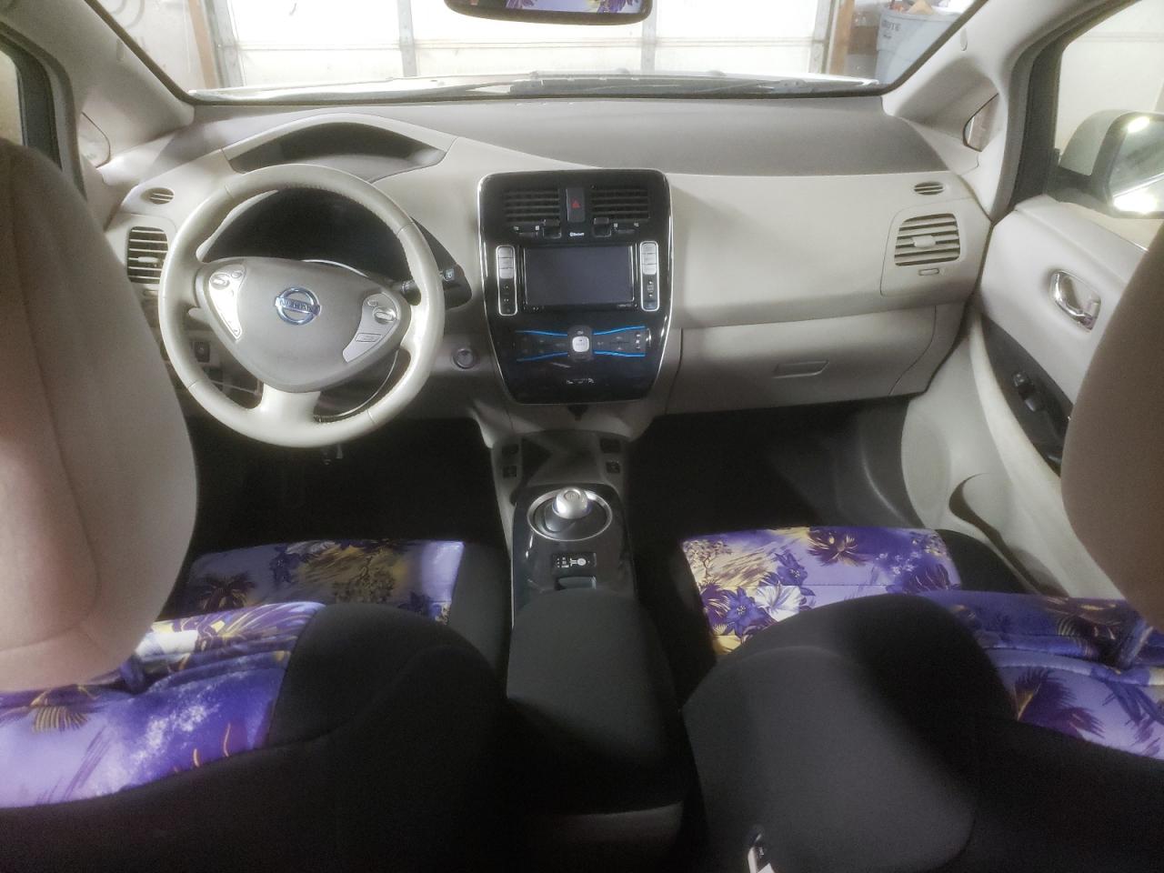 2012 Nissan Leaf - Image 8