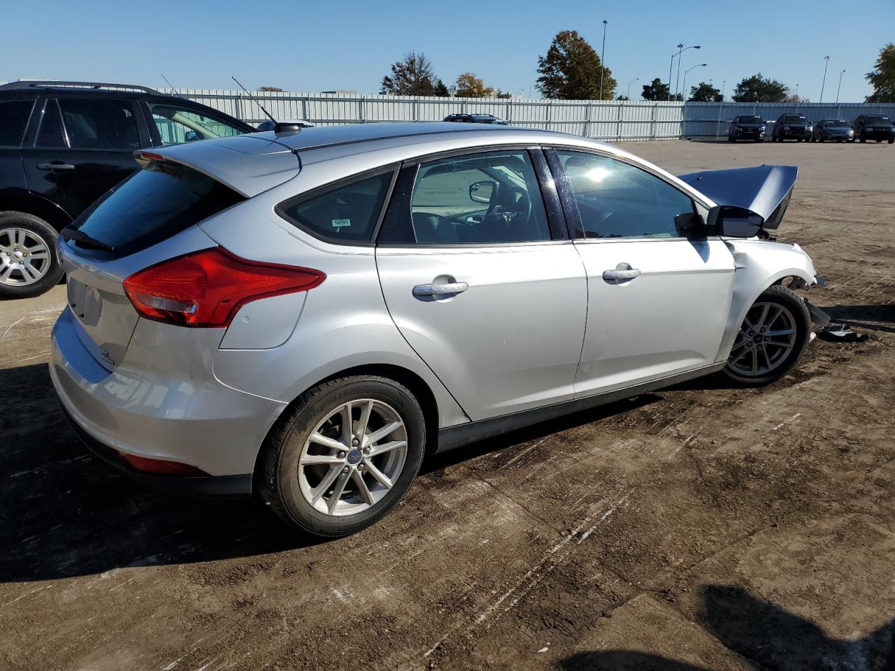 2016 Ford Focus Se VIN: 1FADP3K29GL205781 Lot: 78889434