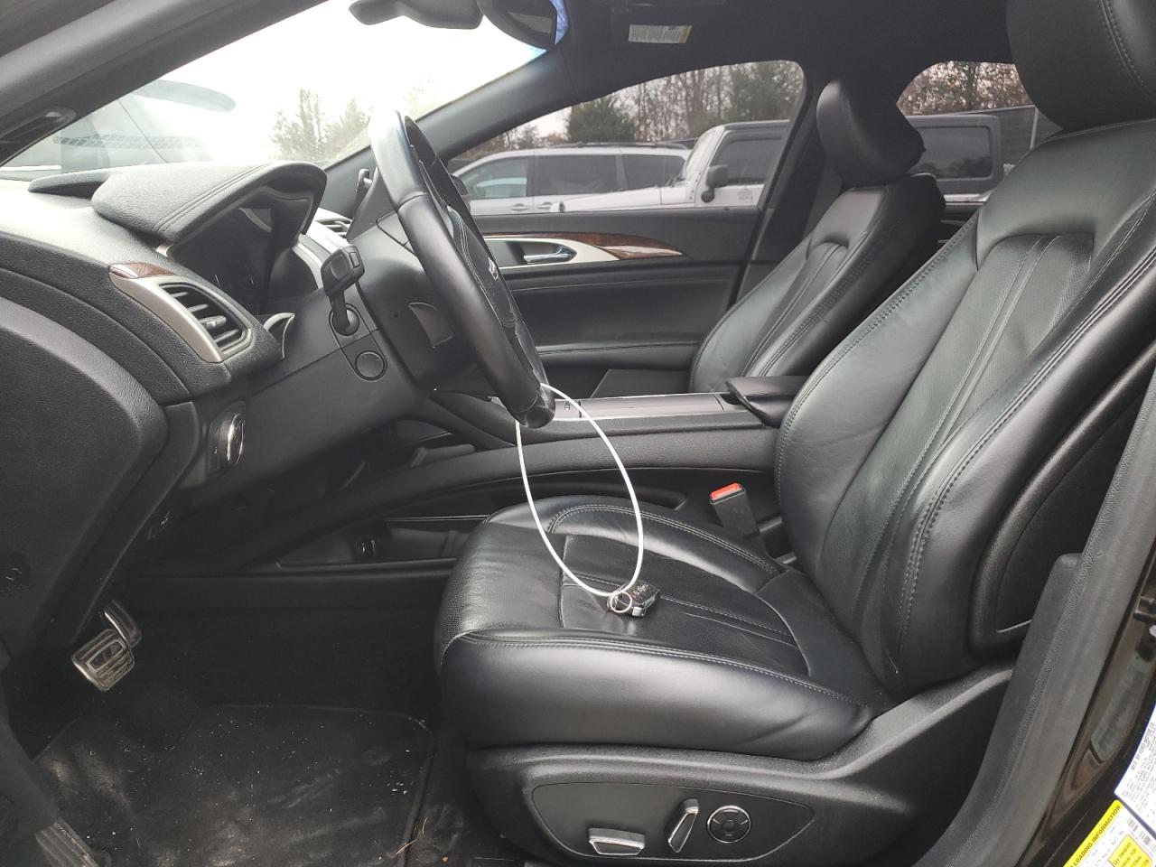 2020 Lincoln MKZ - Image 7