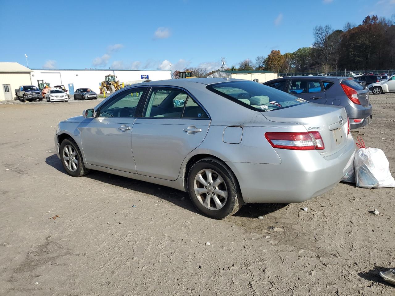 2011 Toyota Camry - Image 2