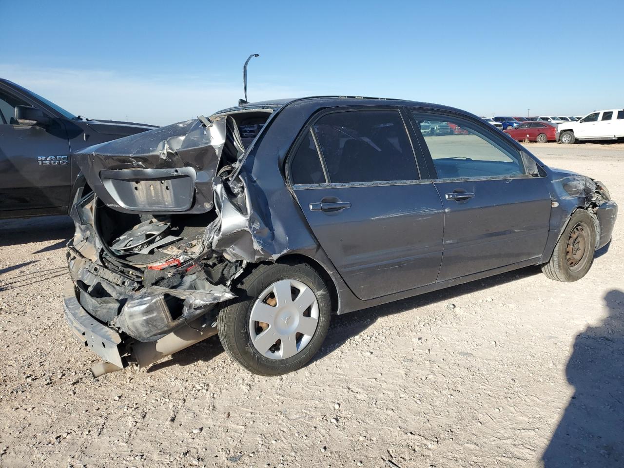 2005 Mitsubishi Lancer - Image 3
