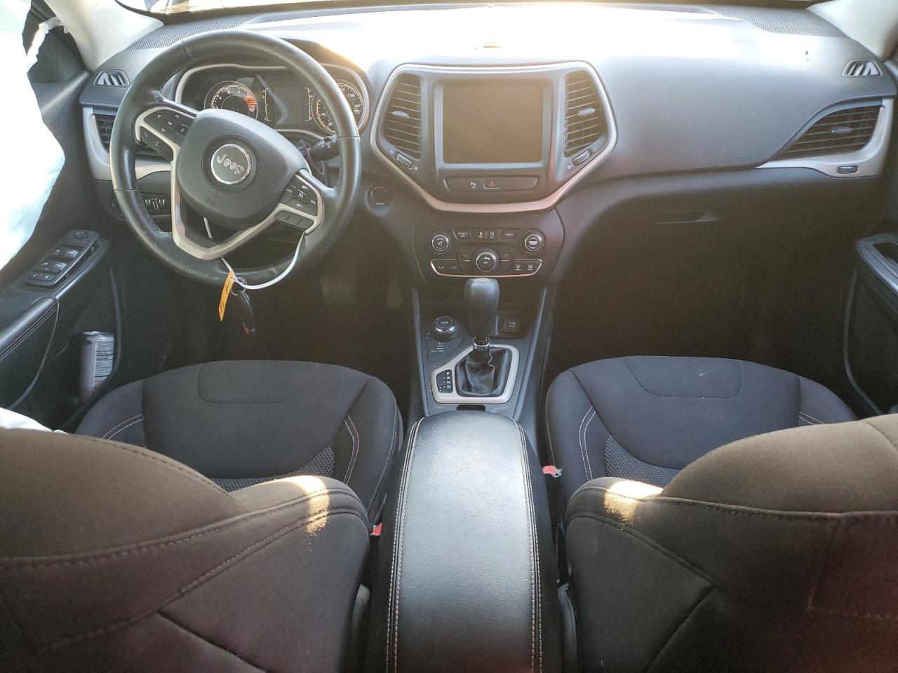 2016 Jeep Grand Cherokee - Image 8