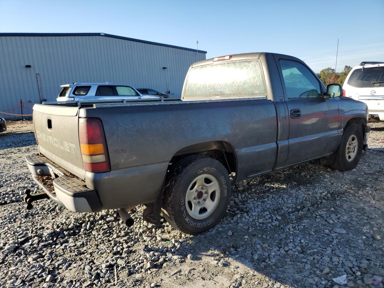 2001 Chevrolet Silverado - Image 3