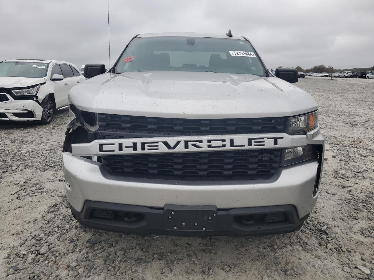 2019 Chevrolet Silverado - Image 5