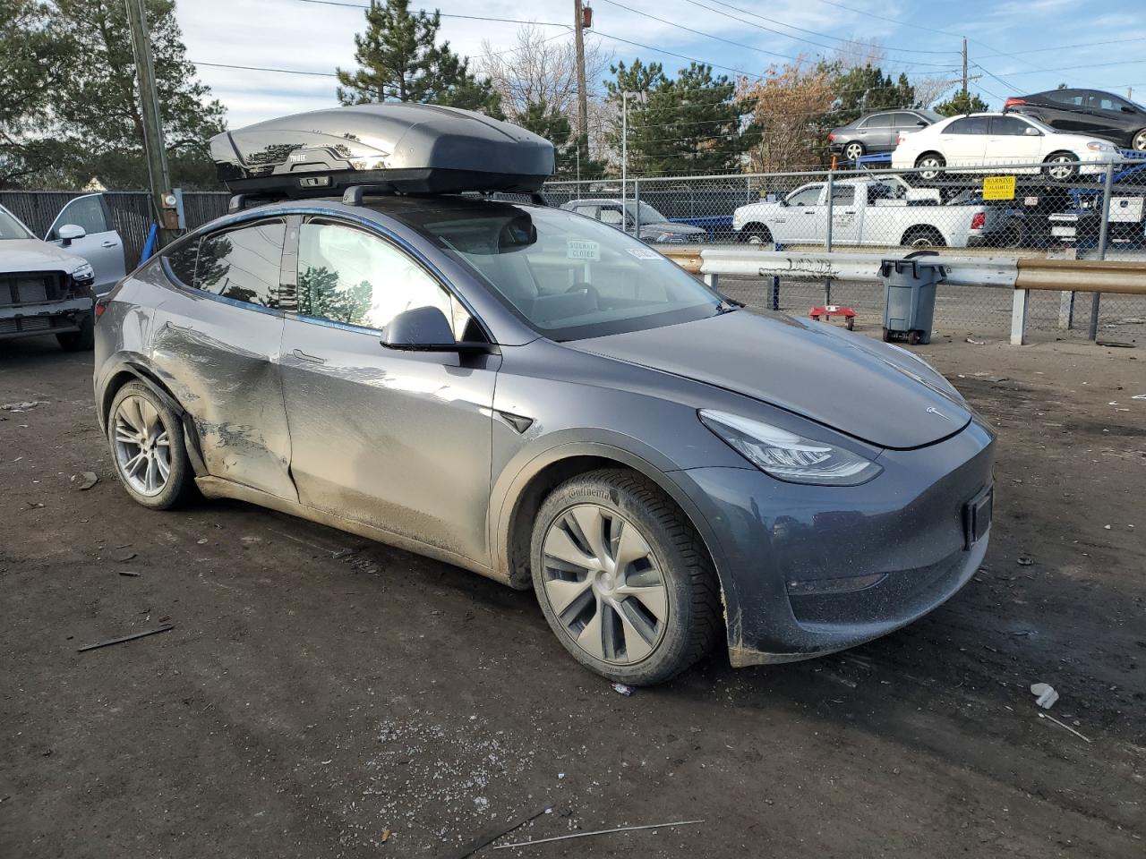 VIN 7SAYGAEE3PF618517 2023 TESLA MODEL Y no.4