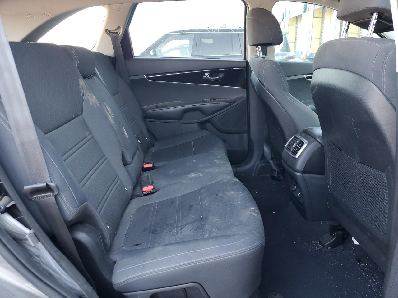 2017 Kia Sorento - Image 12