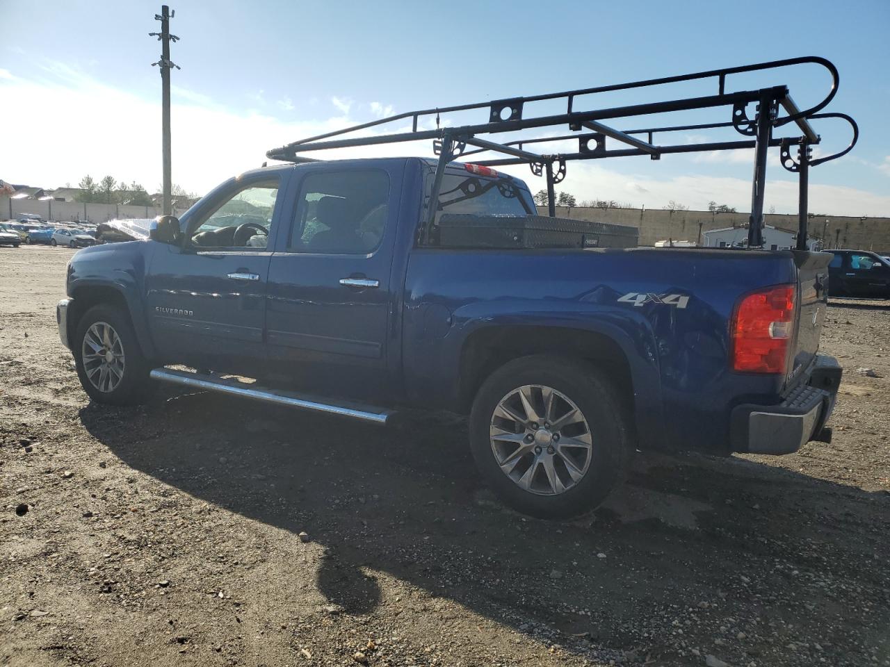 2013 Chevrolet Silverado - Image 2