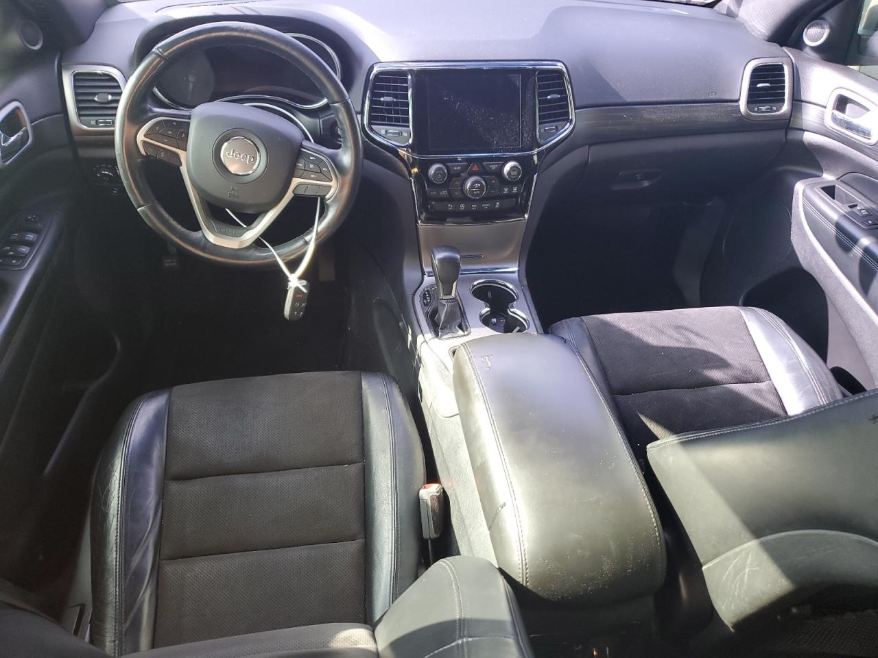 2020 Jeep Grand Cherokee - Image 8