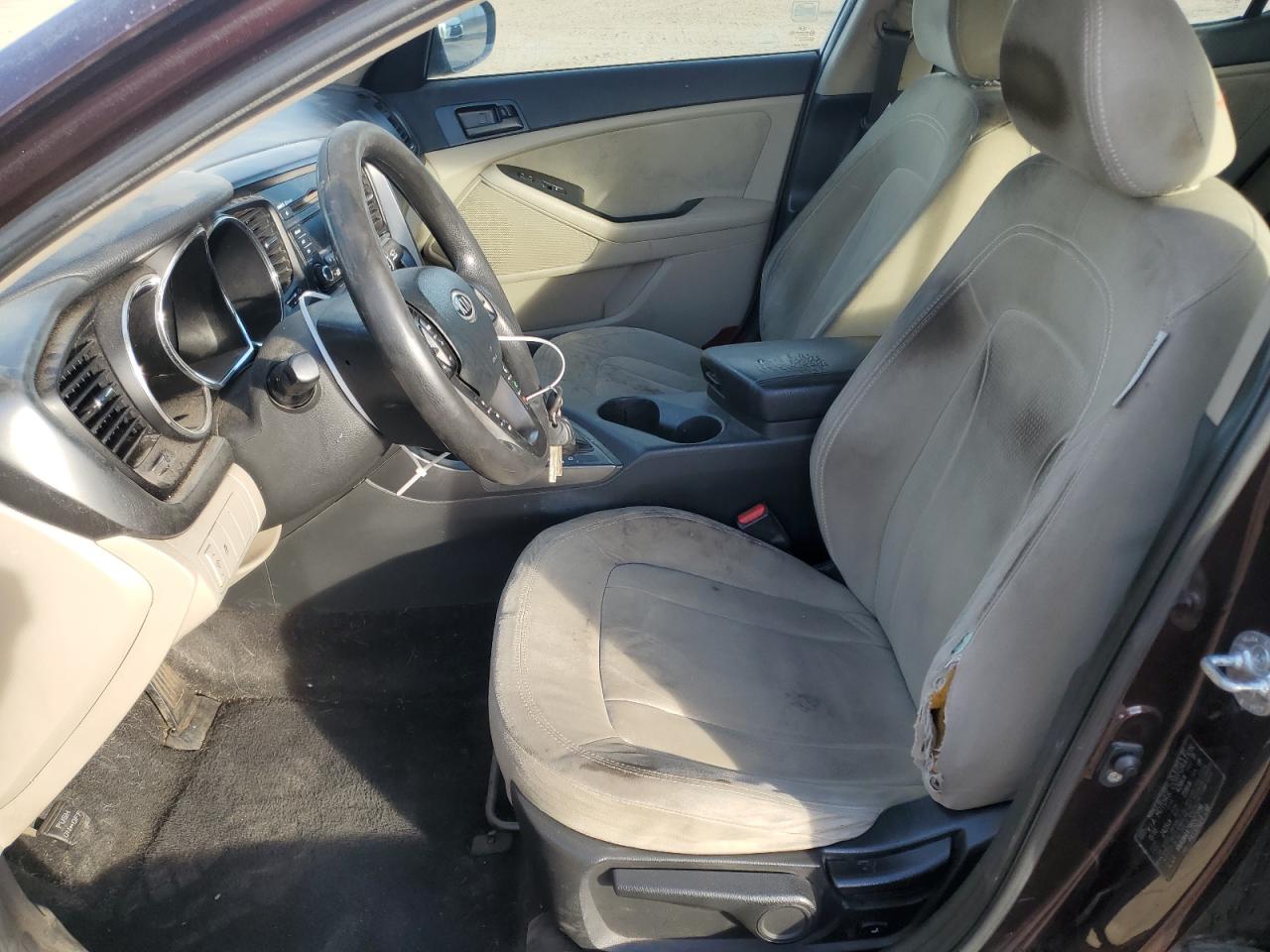 2011 Kia Optima - Image 7
