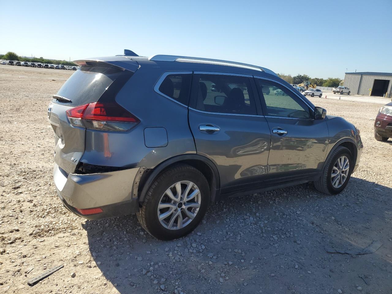 2018 Nissan Rogue - Image 3