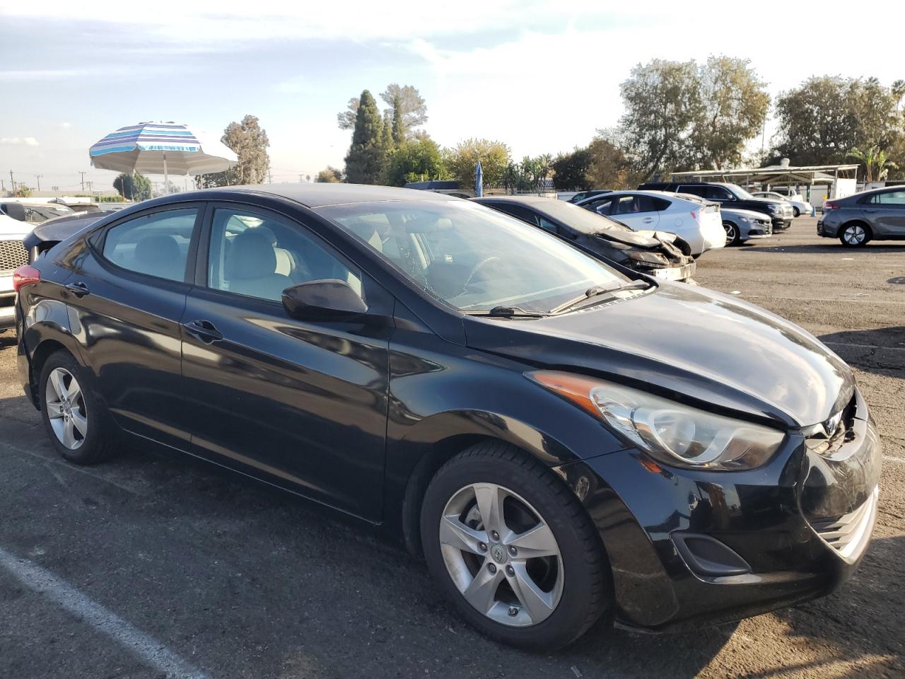 2011 Hyundai Elantra - Image 4