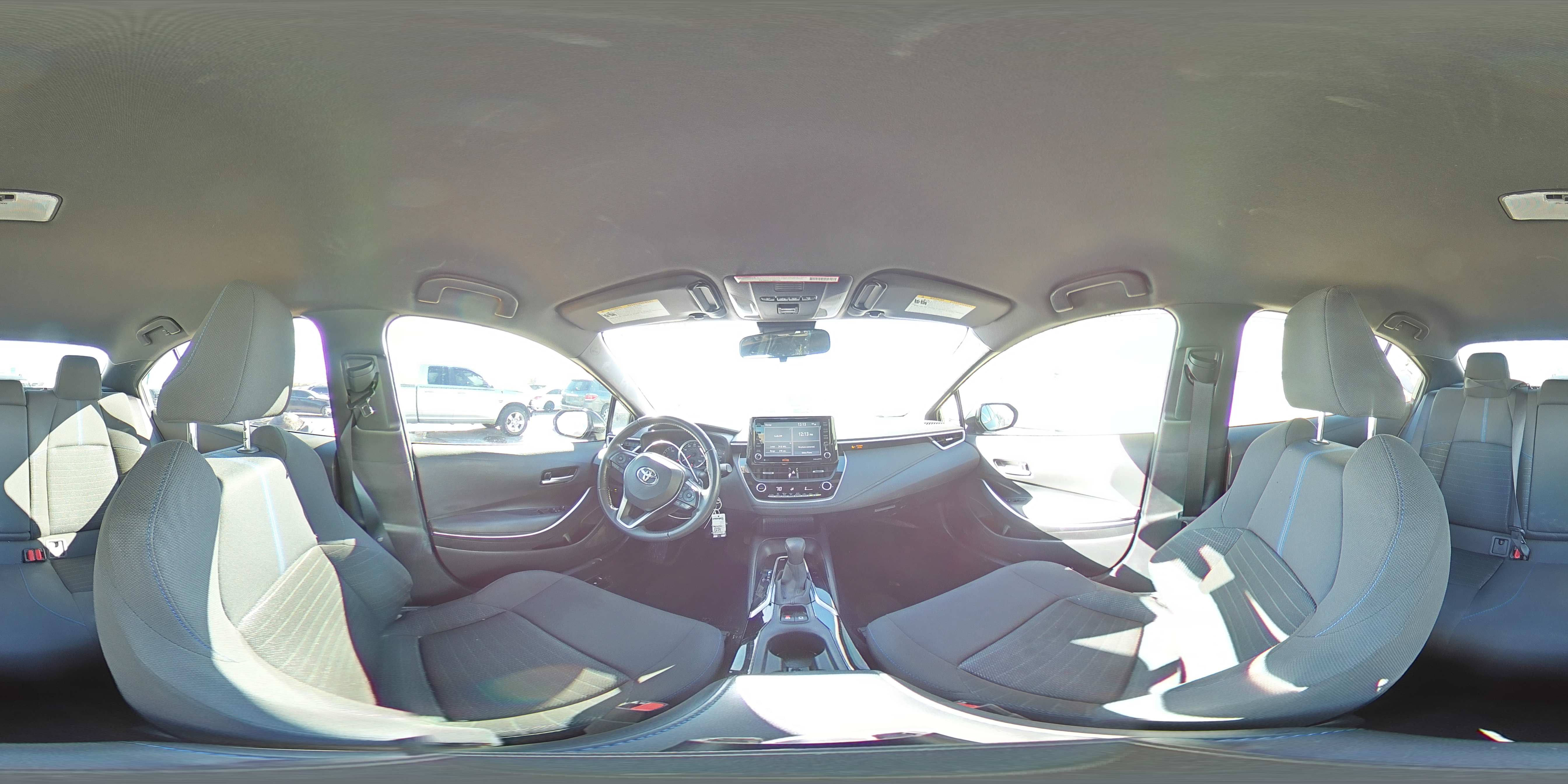 2022 Toyota Corolla - Image 13