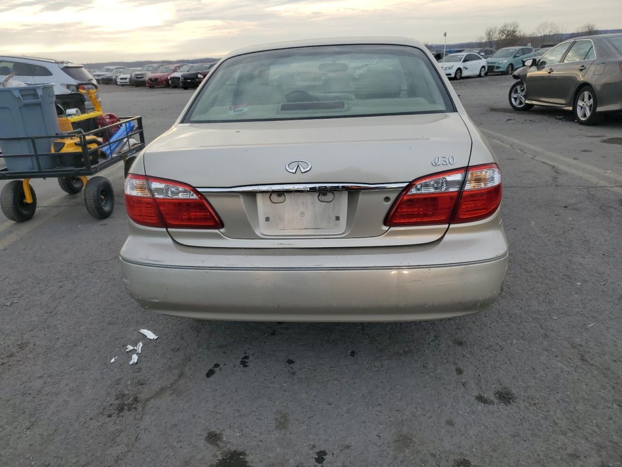 2000 Infiniti I30 VIN: JNKCA31A1YT105643 Lot: 79258404