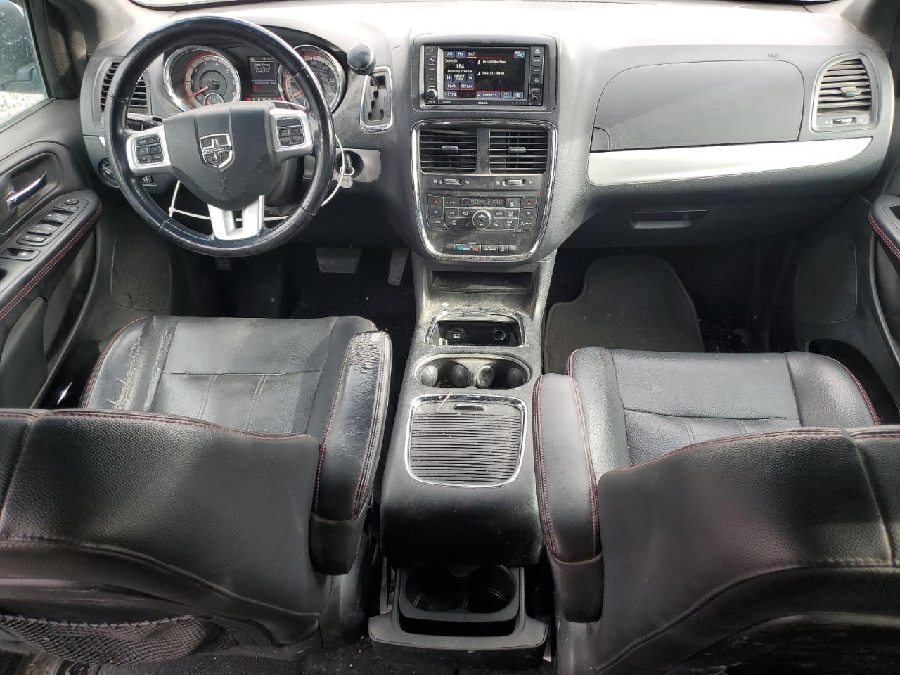 2017 Dodge Caravan - Image 8