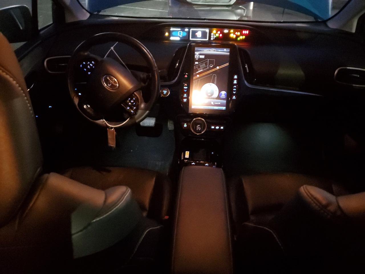 2021 Toyota Prius - Image 8