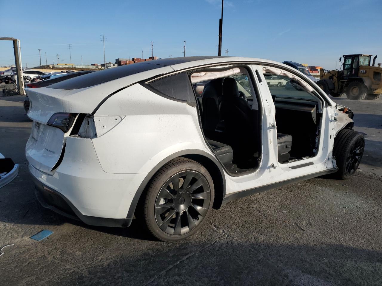 VIN 7SAYGAEE7NF409018 2022 TESLA MODEL Y no.3