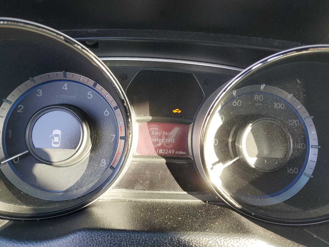 2013 Hyundai Sonata - Image 9