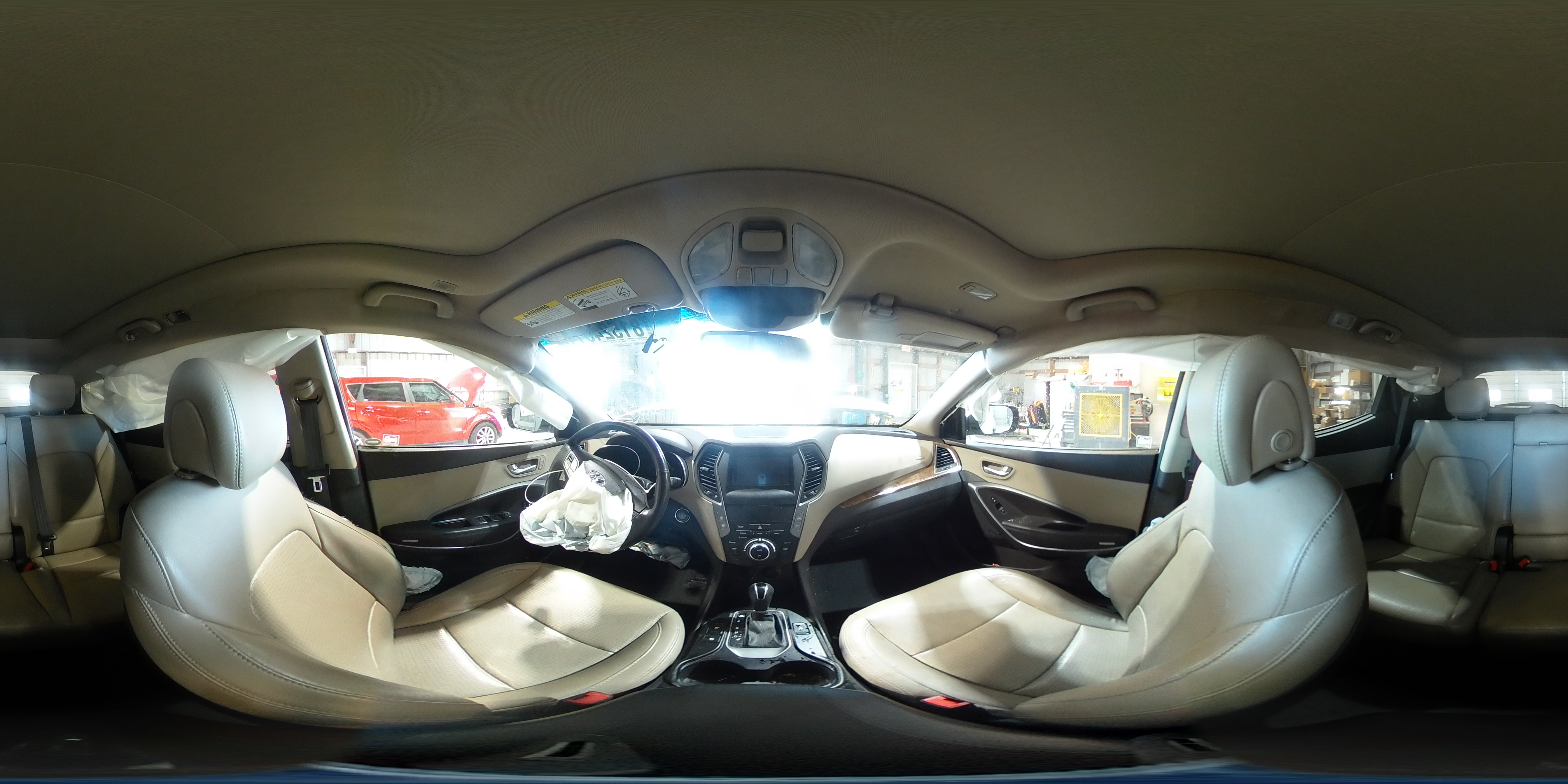2014 Hyundai Santa Fe - Image 14