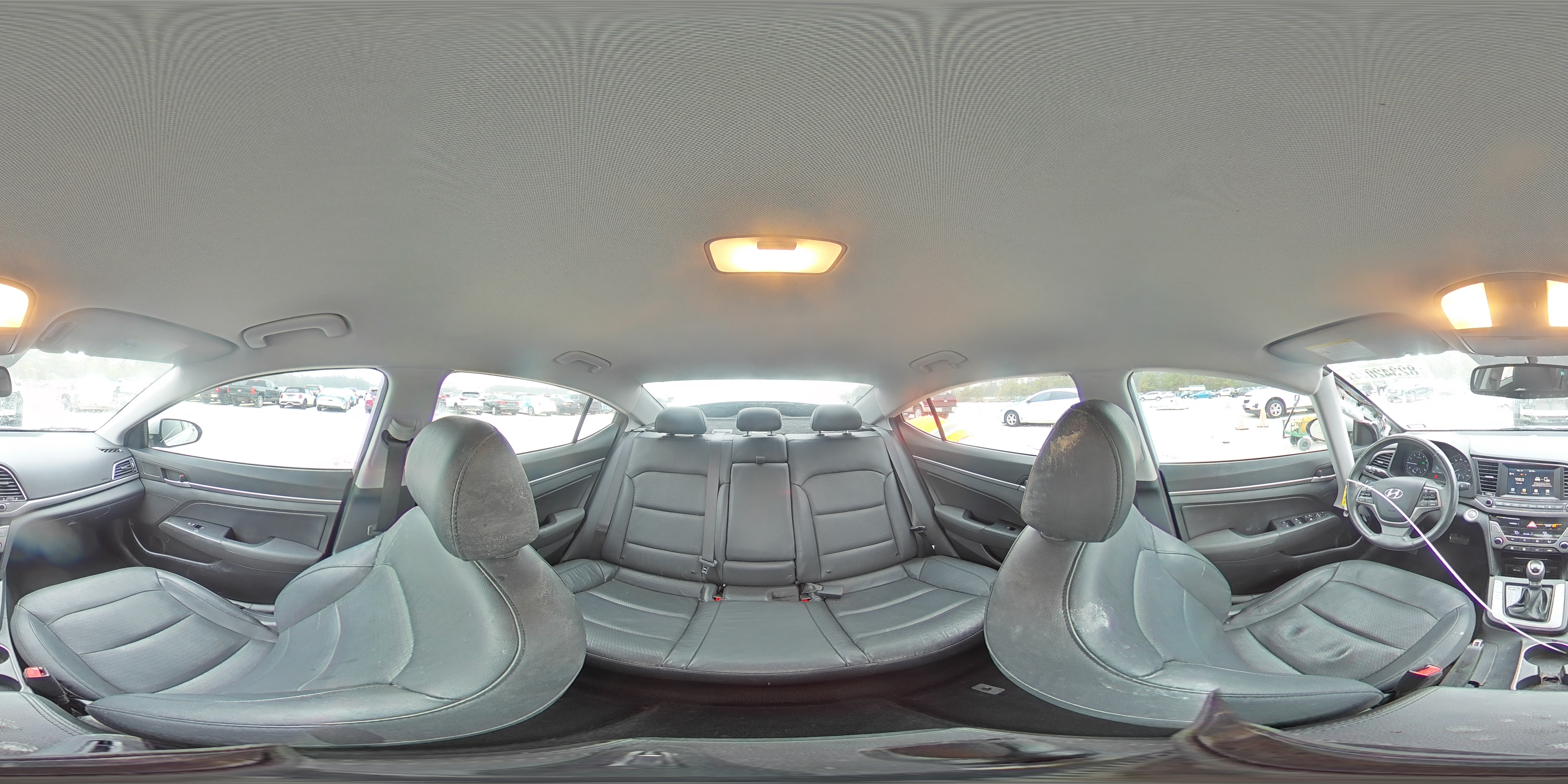 2017 Hyundai Elantra - Image 15