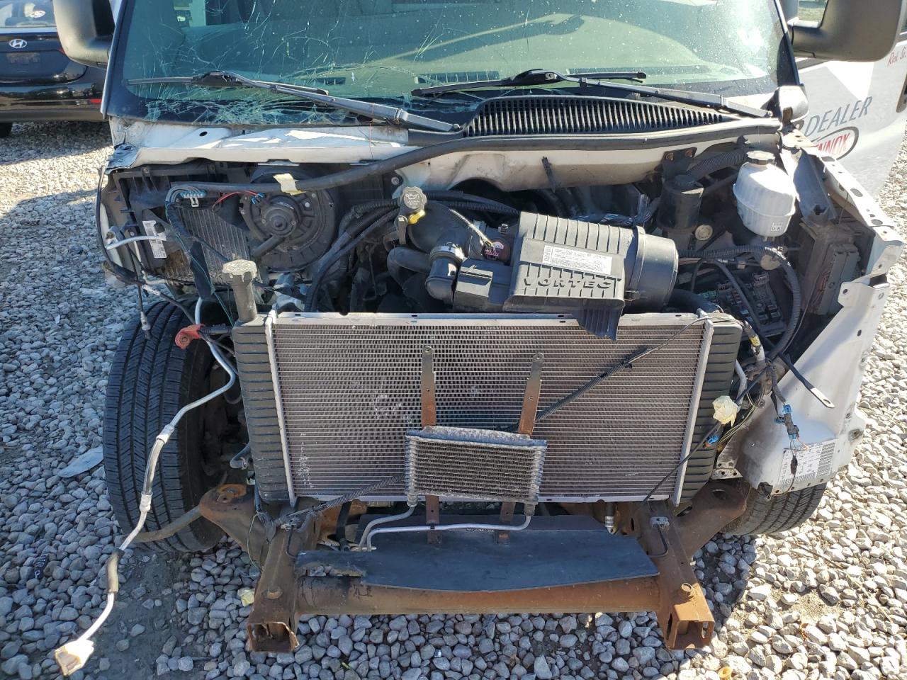 2007 Chevrolet Express - Image 11