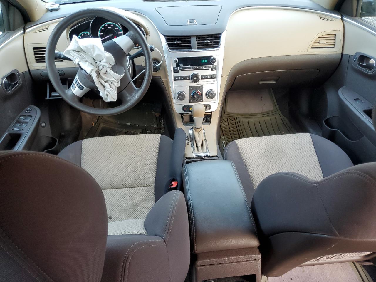 2011 Chevrolet Malibu - Image 8