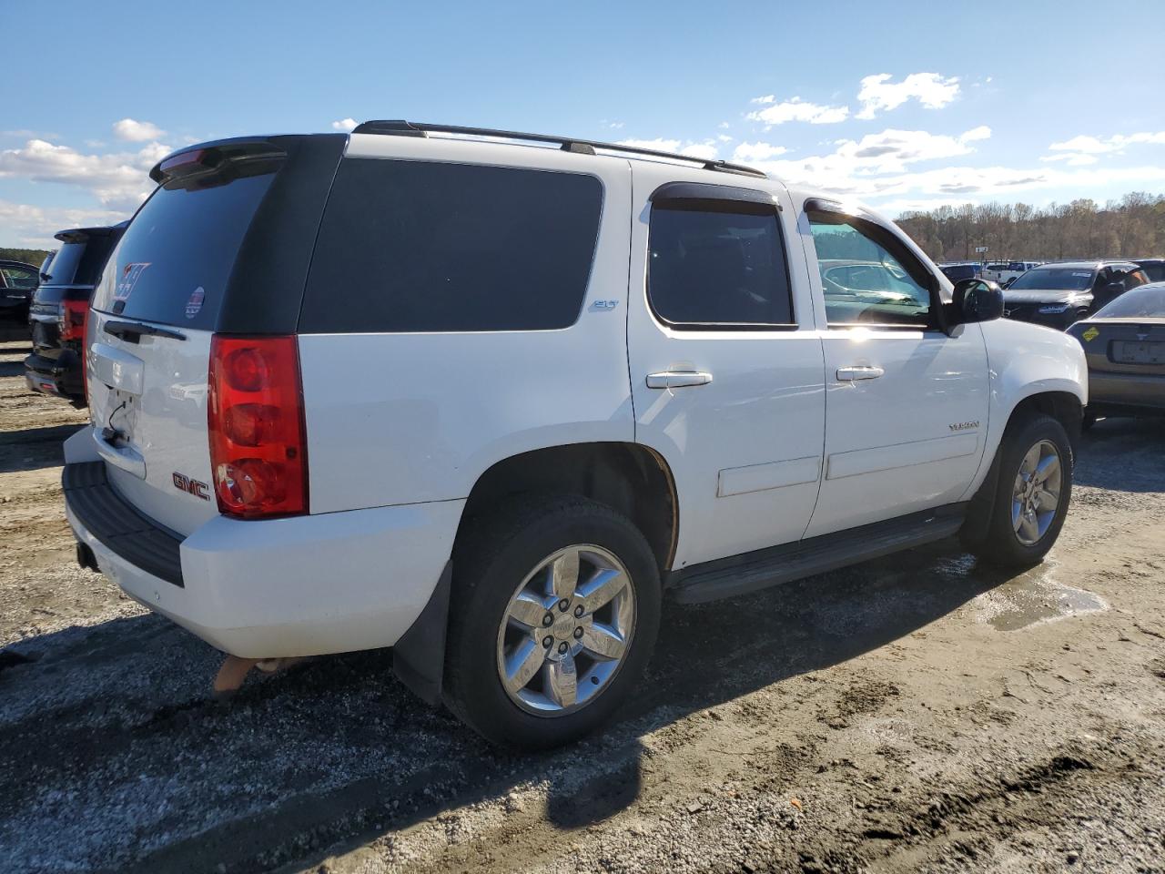 2012 GMC Yukon - Image 3