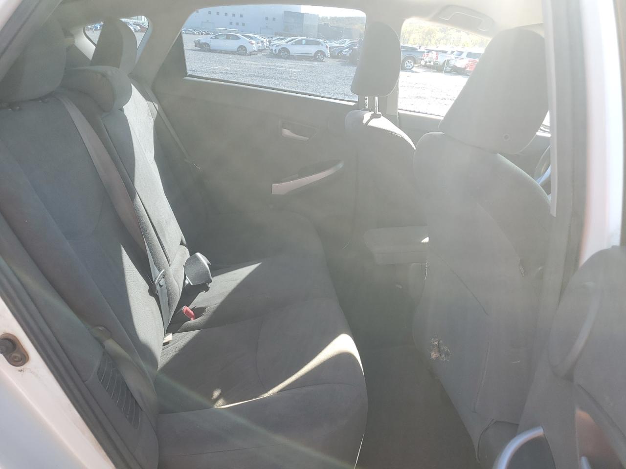 2010 Toyota Prius - Image 10