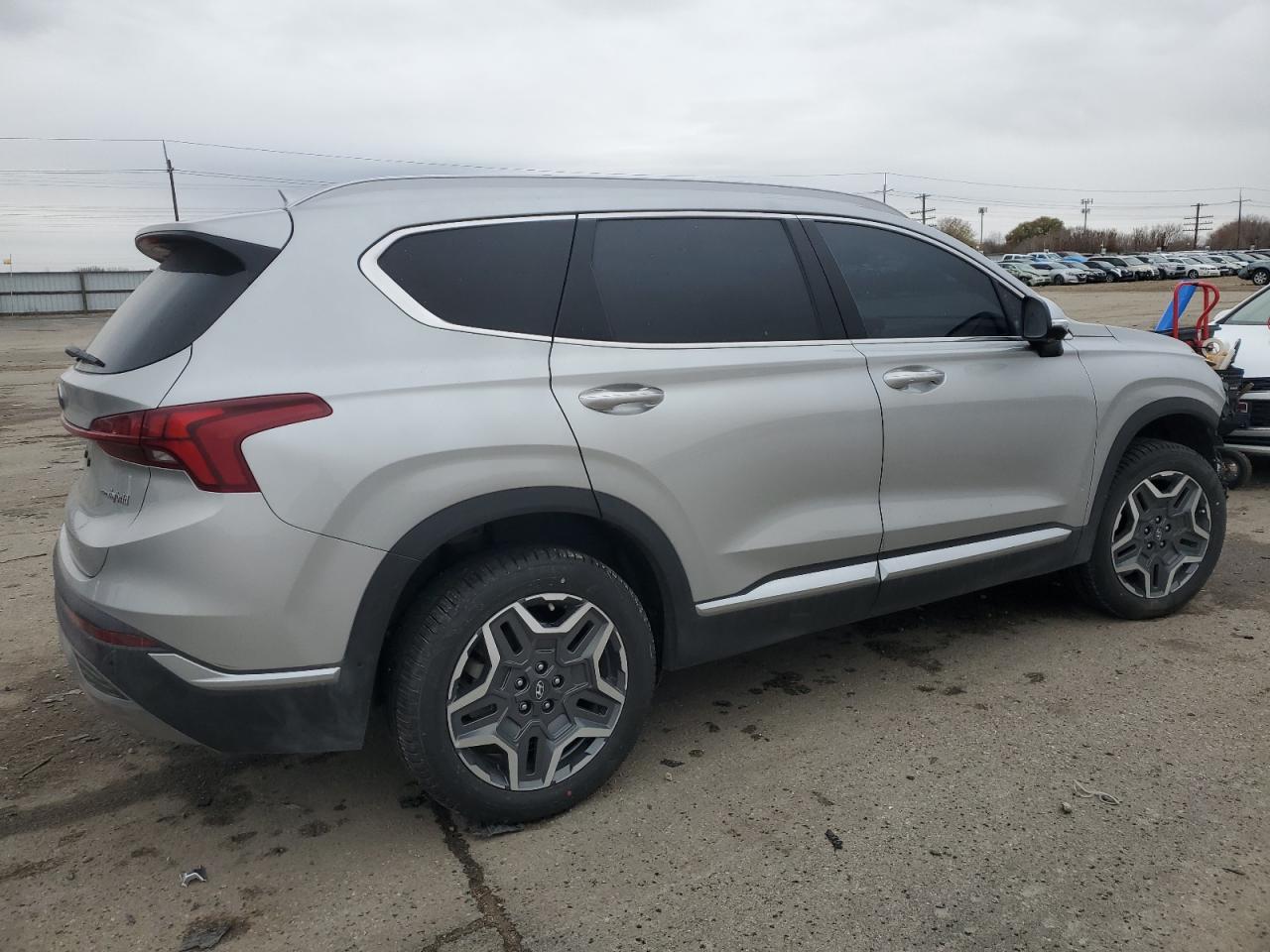 2022 Hyundai Santa Fe - Image 3