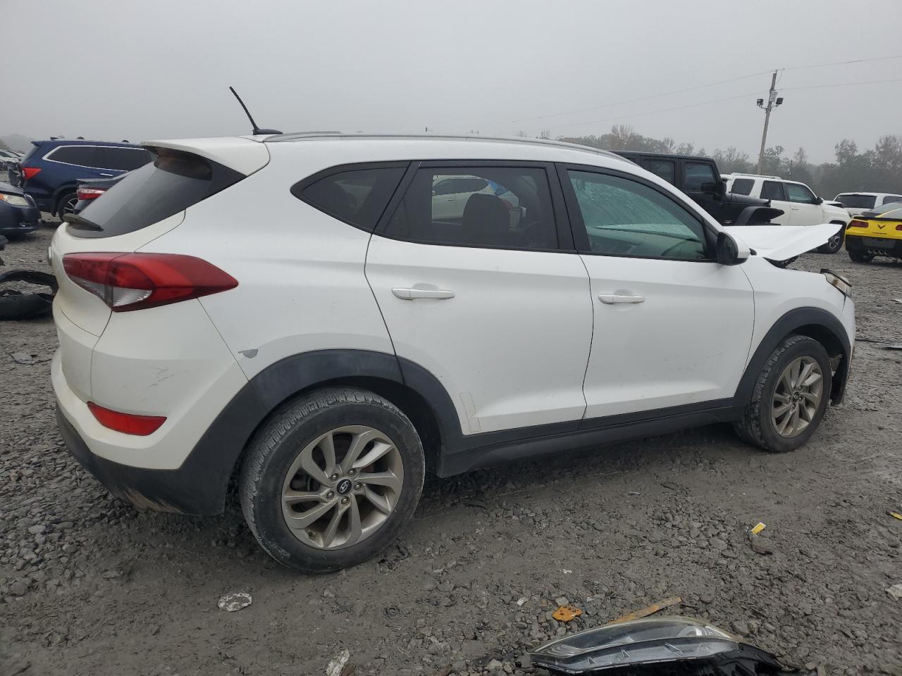 VIN KM8J33A45GU114623 2016 HYUNDAI TUCSON no.3