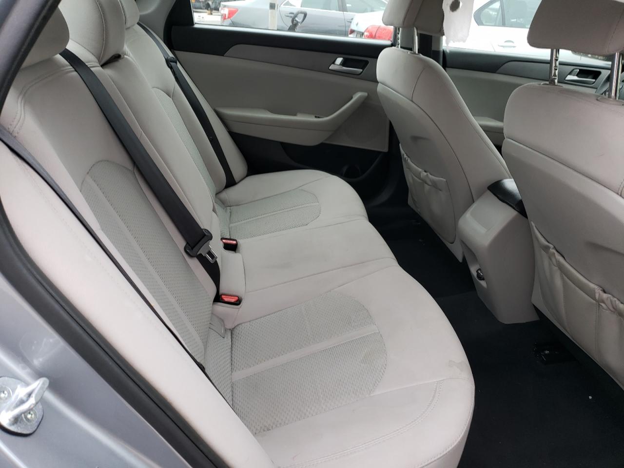2016 Hyundai Sonata - Image 10